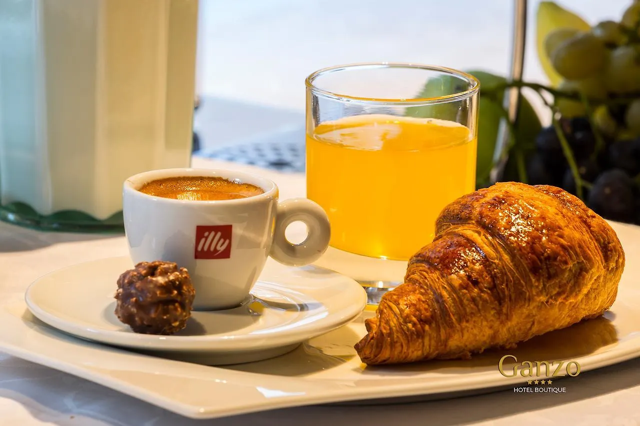 Ganzo Boutique Hotel Bucharest 4*,